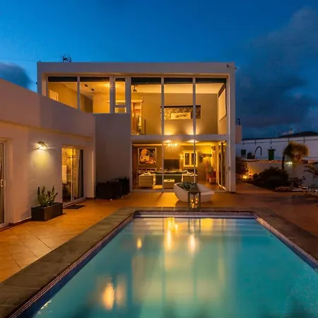 Villa Alma Tías