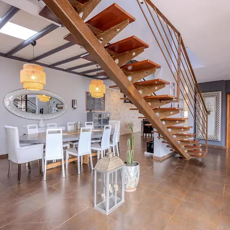 Alma 别墅 蒂亚斯